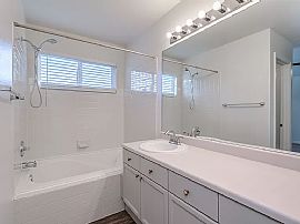 Charming 3 Bedroom 2.5 Bath Home For Rent  in Colorado Springs, CO (Photo 5 of 10)