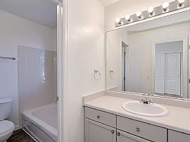 Charming 3 Bedroom 2.5 Bath Home For Rent  in Colorado Springs, CO (Photo 7 of 10)