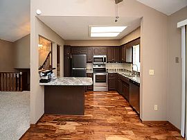 Charming 3 Bedroom 2.5 Bath Home For Rent  in Bellevue, NE (Photo 4 of 9)