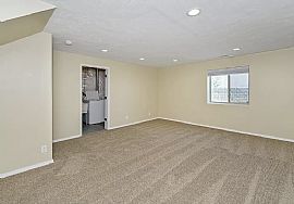 Beautiful 3 Bedroom 2.5 Bath Home For Rent  in Bennington, NE (Photo 5 of 9)