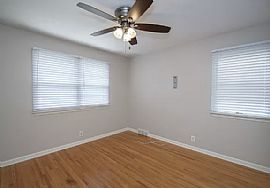 Beautiful 3 Bedroom 2 Bath Home For Rent  in Omaha, NE (Photo 4 of 7)