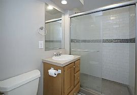 Beautiful 3 Bedroom 2 Bath Home For Rent  in Omaha, NE (Photo 6 of 7)