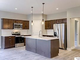 3 Bedroom 3 Bath Home For Rent  in Bennington, NE (Photo 4 of 7)