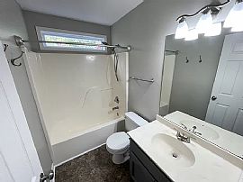 Beautiful 3 Bedroom 2 Bath Home For Rent  in Gallatin, TN (Photo 7 of 8)