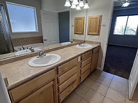 Beautiful 3 Bedroom 2 Bath Home For Rent  in Cheyenne, WY (Photo 5 of 9)