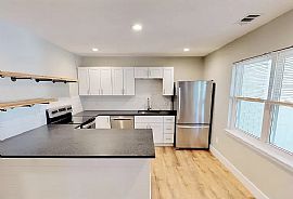 Beautiful 3 Bedroom 2 Bath Home For Rent  in Charlotte, NC (Photo 2 of 7)