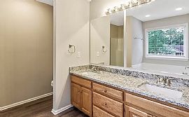 Beautiful 3 Bedroom 2 Bath Home For Rent  in Charlotte, NC (Photo 5 of 9)