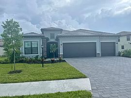 Beautiful New Home in Bradenton, FL