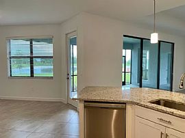 Beautiful New Home in Bradenton, FL (Photo 3 of 9)