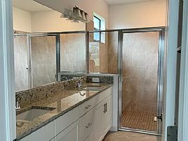 Beautiful New Home in Bradenton, FL (Photo 6 of 9)