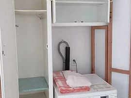 Spacious 1bd / 1ba Cottage Home - Perfect For Cal Students in Berkeley, CA (Photo 8 of 10)