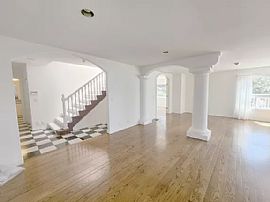 Mediterranean Style Home in The Berkeley Hills in Berkeley, CA (Photo 4 of 11)