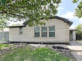 Available Now!  Move-In Ready. in Mesquite, TX