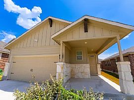 Charming and Very Spacious Bedrooms!  in Pflugerville, TX