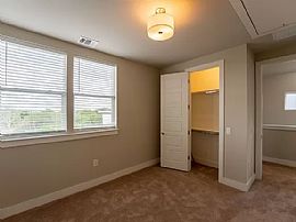 Come Tour This Unique 3 Bed 2.5 Bath Over 1900 Square Foot Home in Austin, TX (Photo 10 of 12)