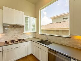 Come Tour This Unique 3 Bed 2.5 Bath Over 1900 Square Foot Home in Austin, TX (Photo 4 of 12)