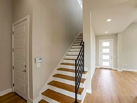 Come Tour This Unique 3 Bed 2.5 Bath Over 1900 Square Foot Home in Austin, TX (Photo 9 of 12)