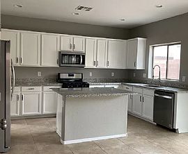 12038 W Leather Ln, Peoria, Az 85383 in Peoria, AZ (Photo 4 of 9)