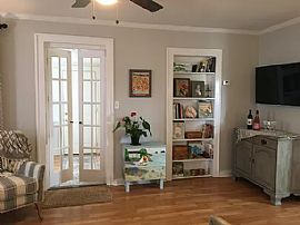 Bird Lovers Paradise! Charming Cottage on Large Private Lot in Branford, CT (Photo 2 of 12)