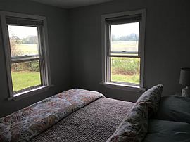 Bird Lovers Paradise! Charming Cottage on Large Private Lot in Branford, CT (Photo 6 of 12)