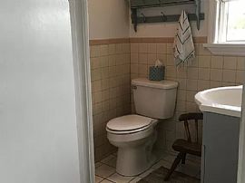 Bird Lovers Paradise! Charming Cottage on Large Private Lot in Branford, CT (Photo 8 of 12)