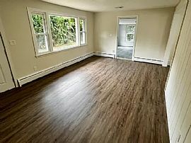 Brand New Everything. Fully Renovated House in New Britain, CT (Photo 10 of 11)