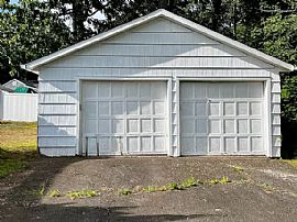 Brand New Everything. Fully Renovated House in New Britain, CT (Photo 4 of 11)