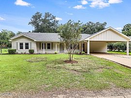 107 Teche Dr in Lafayette, LA