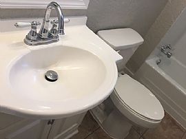 1501 E Woodson St, El Reno, Ok 73036 . Unique House in El Reno, OK (Photo 7 of 8)