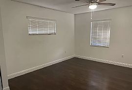 3963 Country View Dr, Sarasota, Fl 34233 in Sarasota, FL (Photo 11 of 12)