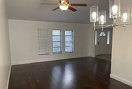 3963 Country View Dr, Sarasota, Fl 34233 in Sarasota, FL (Photo 3 of 12)