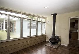 2001 Pine Bluff Ave, Orlando, Fl 32806 in Orlando, FL (Photo 7 of 12)