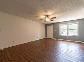 Fabulous 3 Bed 2 Baths For Rent  in Bloomington, IN (Photo 2 of 4)