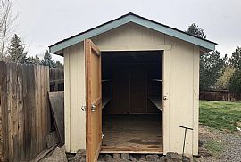 3109 Ne Cromwell Ct, Bend, Or 97701   Spacious House in Bend, OR (Photo 2 of 9)