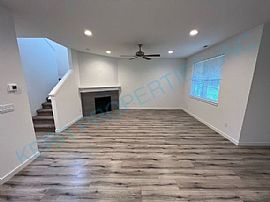 17082 Se Troge Rd, Damascus, Or 97089 . Lovely House For Rent in Damascus, OR (Photo 5 of 12)