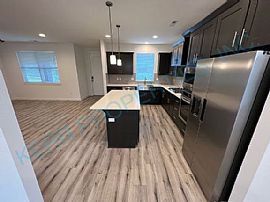 17082 Se Troge Rd, Damascus, Or 97089 . Lovely House For Rent in Damascus, OR (Photo 6 of 12)