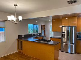 Sweet Single Family Home Rent  in Venice, CA (Photo 4 of 4)