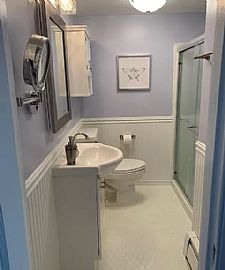 Charming Upstairs Apartment in The Picturesque Village of Flori in Florida, NY