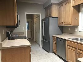 3875 Seven Oaks Dr, Tuscaloosa, Al 35406 in Tuscaloosa, AL (Photo 5 of 11)