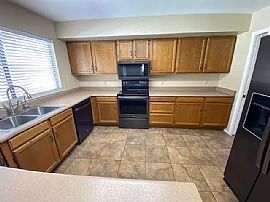 3918 W Mariposa Grande, Glendale, Az 85310 in Glendale, AZ (Photo 5 of 11)