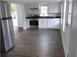 115 Rock Ave, Warwick, Ri 02889 . Nice Home For You in Warwick, RI (Photo 3 of 8)