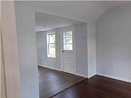 115 Rock Ave, Warwick, Ri 02889 . Nice Home For You in Warwick, RI (Photo 5 of 8)