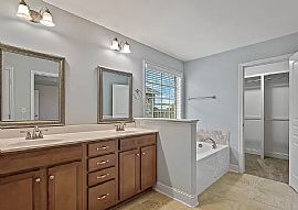 Beautiful 3 Bedroom 2 Bath Home For Rent  in Huntsville, AL (Photo 6 of 7)