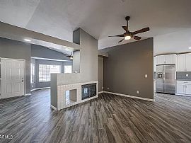 4053 W Cielo Grande, Glendale, Az 85310 in Glendale, AZ (Photo 4 of 12)