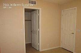 7664 W Betty Elyse Ln, Peoria, Az 85382 in Peoria, AZ (Photo 9 of 12)