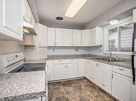 1408 Manistique Ave, South Milwaukee, Wi 53172 in South Milwaukee, WI (Photo 3 of 12)