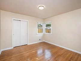 1408 Manistique Ave, South Milwaukee, Wi 53172 in South Milwaukee, WI (Photo 7 of 12)