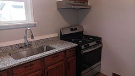 1404 Grange Ave, Racine, Wi 53405 in Racine, WI (Photo 7 of 12)