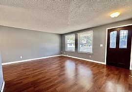 Beautiful 3 Bedroom 2 Bath Home For Rent  in Gresham, OR (Photo 3 of 8)