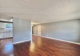 Beautiful 3 Bedroom 2 Bath Home For Rent  in Gresham, OR (Photo 4 of 8)